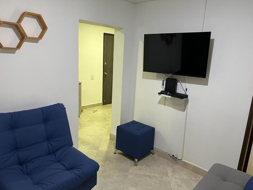 Amoblado Gemas San Joaquin 201 Appartement Medellín Buitenkant foto